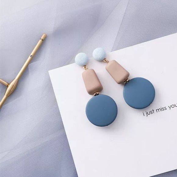 4 LEFT! NWT Geo Shapes Matte Dangle Drop Earrings - Picture 2 of 4
